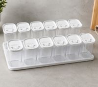 12-teiliges Gewürzstreuer-Set aus Kunststoff mit Deckel und 2 Halterungen 250 ml Gewürzbehälter für Gewürze, Kräuter, Pfeffer und Salz transparent/weiß
